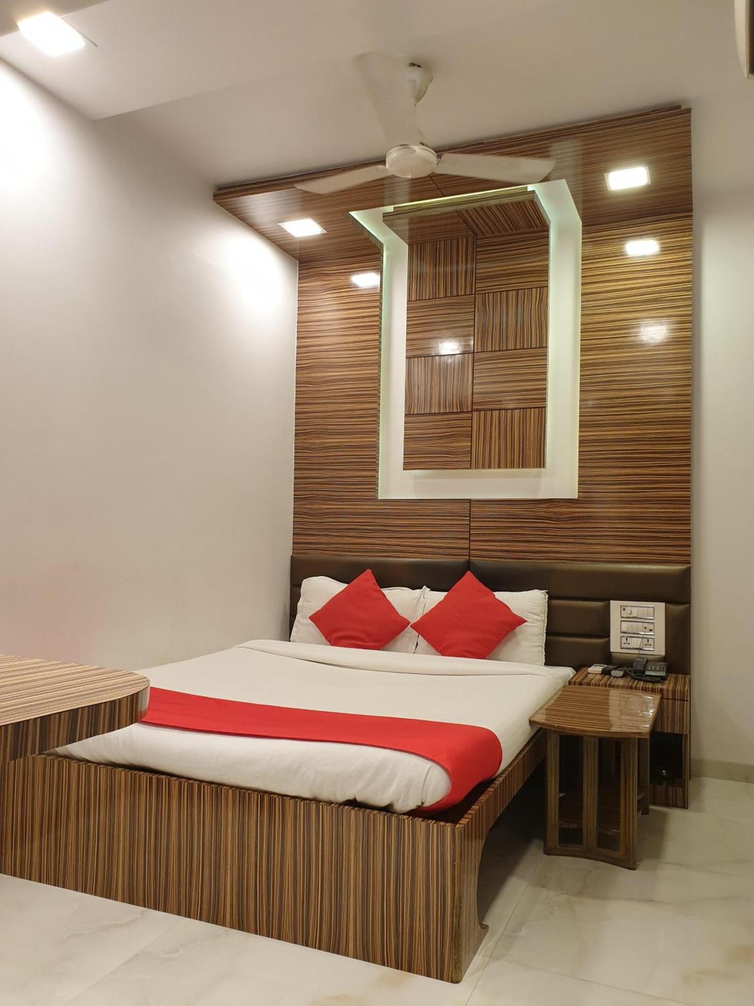 Hotel Gulf Mumbai  Buitenkant foto