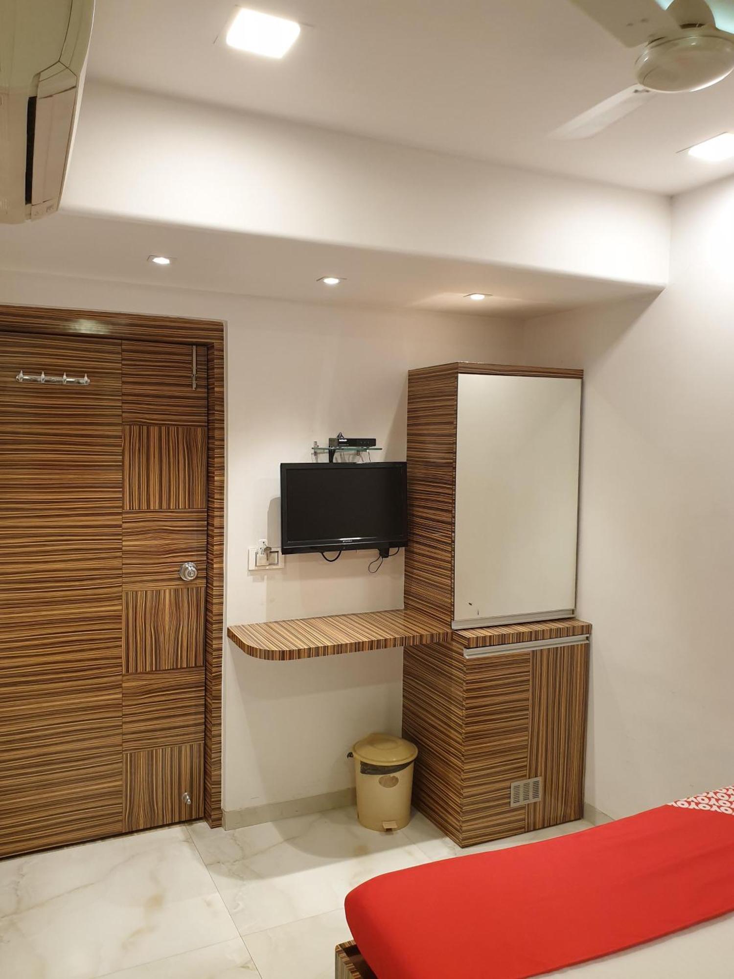 Hotel Gulf Mumbai  Buitenkant foto