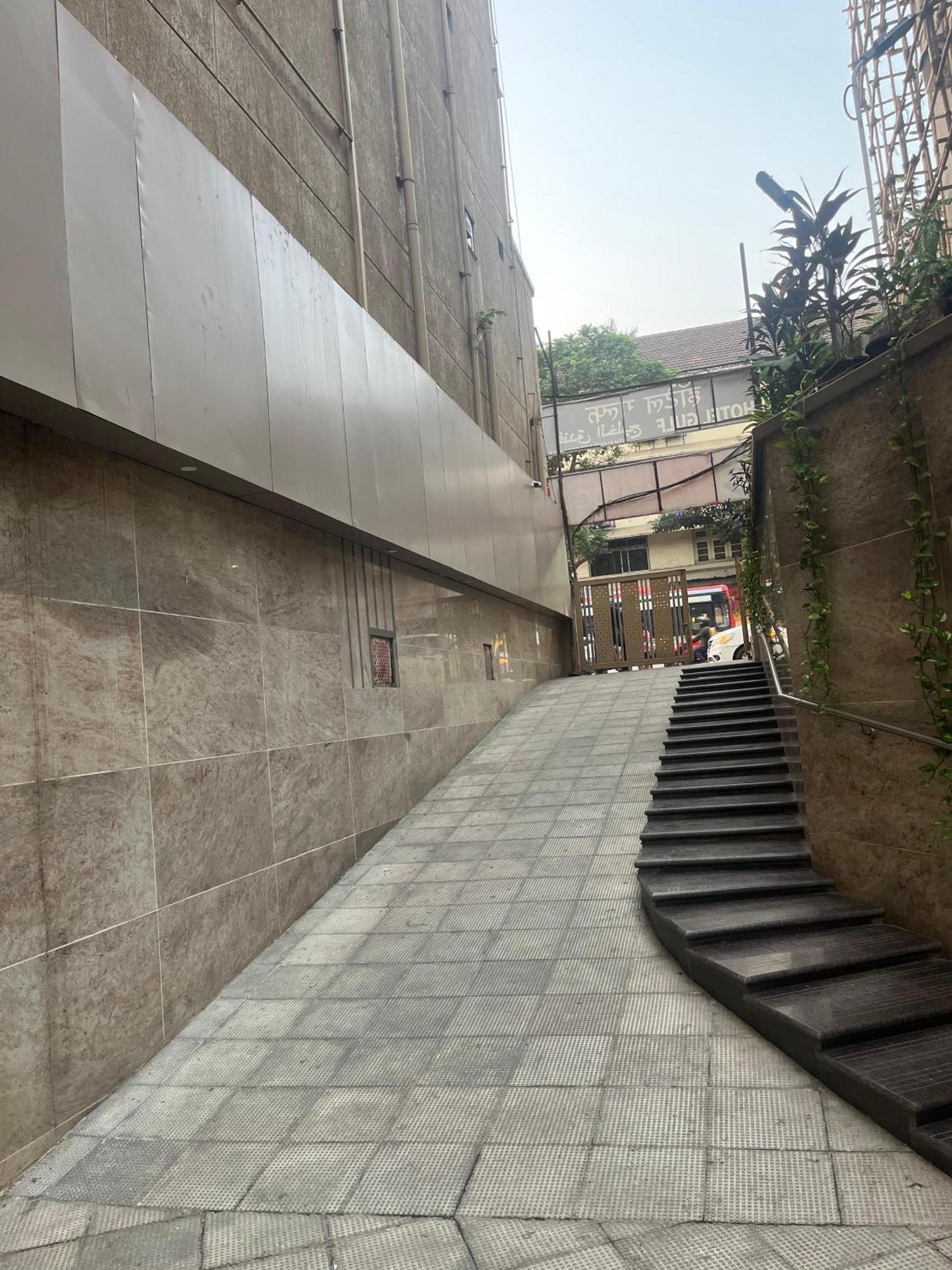 Hotel Gulf Mumbai  Buitenkant foto